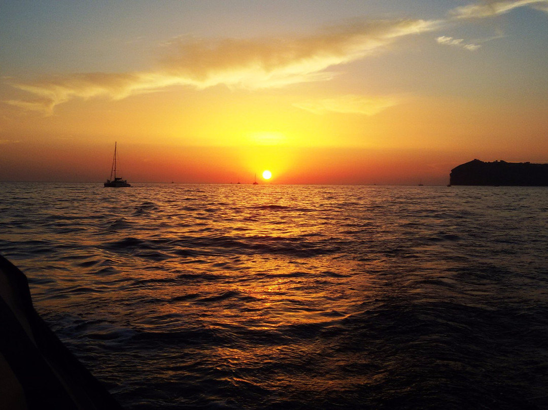 Grand Little Miracles Sailing-维查德必去景点