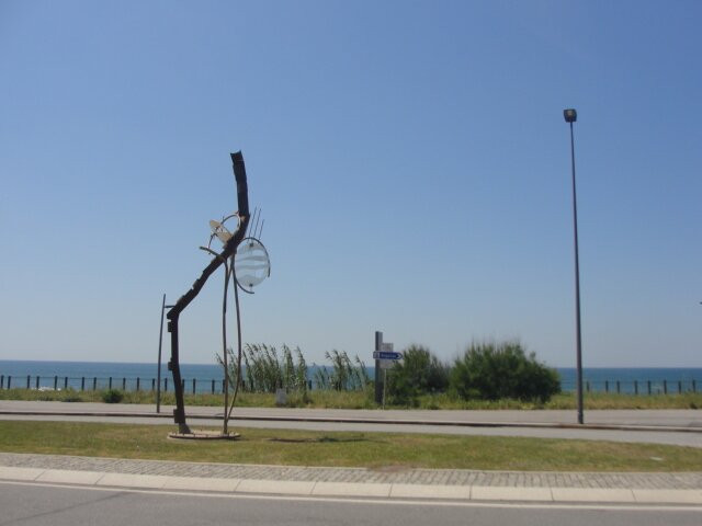 Escultura "atmosfera"景点图片