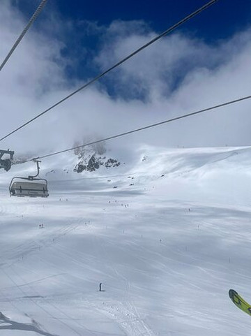 纽斯蒂夫特运动酒店