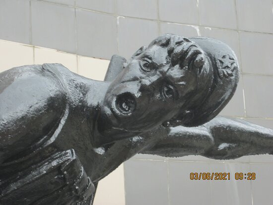 Monument to Afghan Warriors-Makiivka必去景点