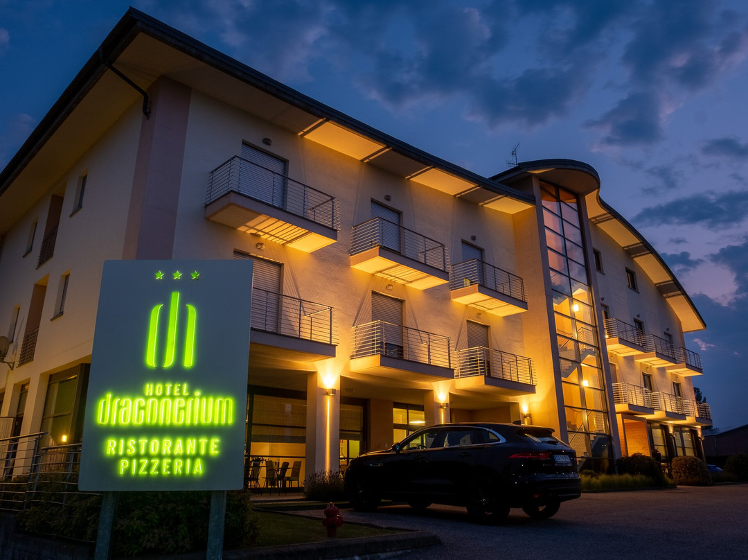 Draconerium Hotel主图