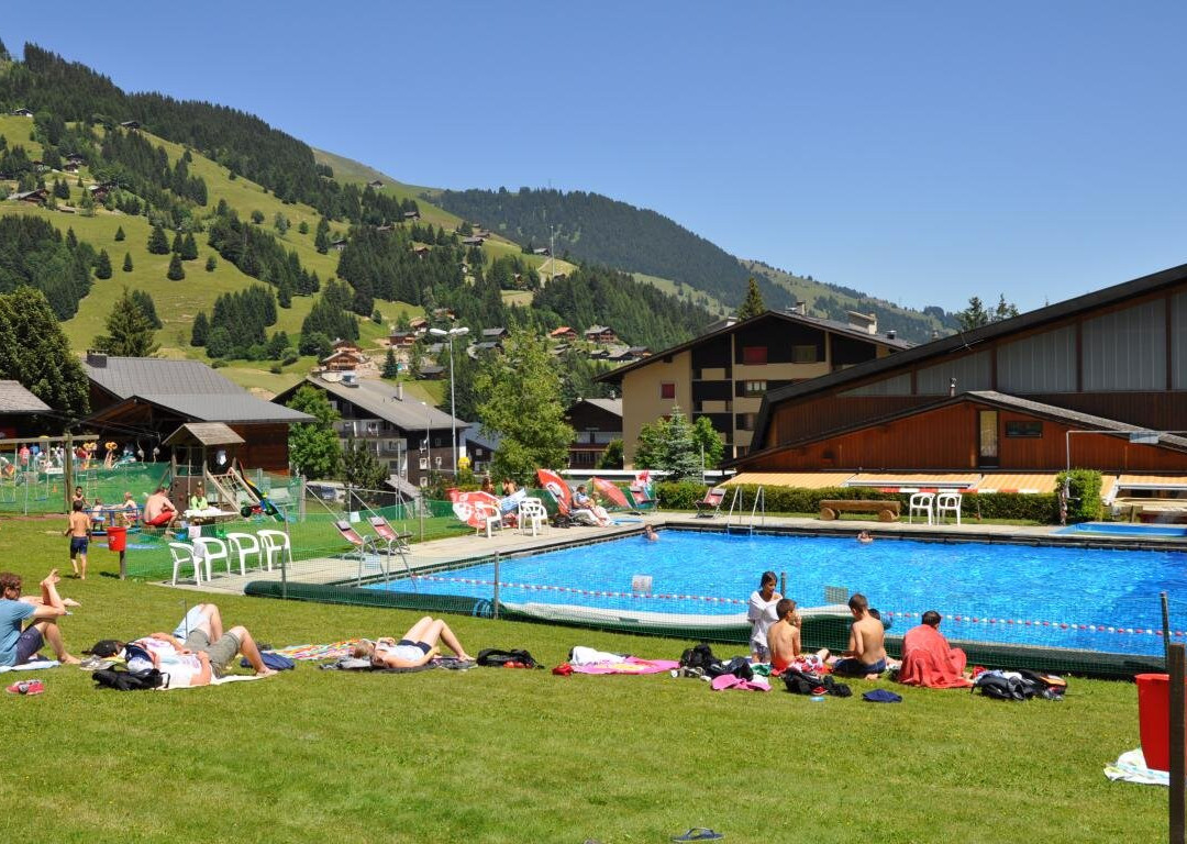 Centre Sportif - Halle De Tennis
