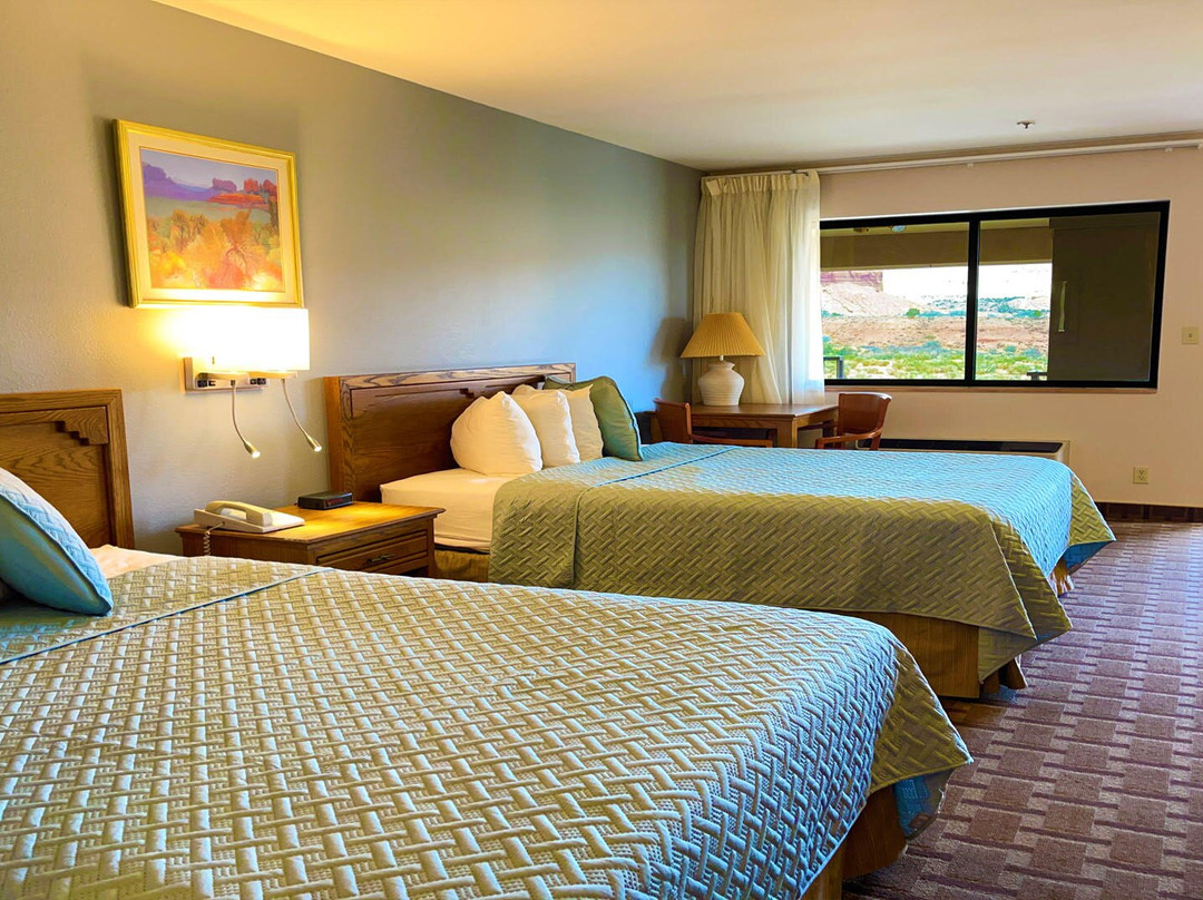 卡匹透里夫豪生酒店主图