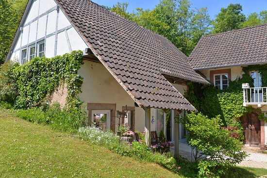 Maison D'Hotes De Caractere La Vallee主图