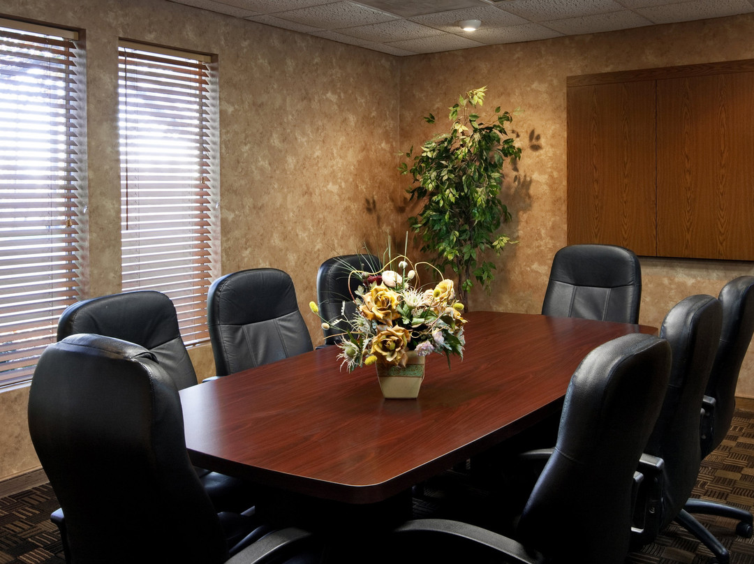 Endeavor Inn & Suites, Trademark Collection by Wyndham