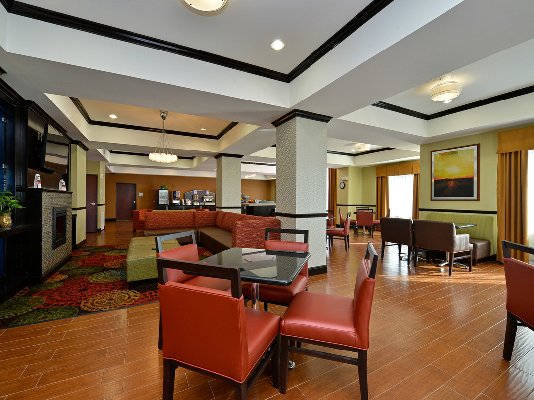 智选假日套房酒店阿尔瓦 by IHG主图