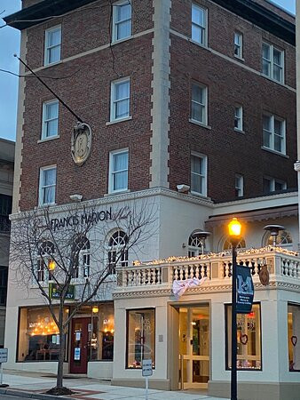 General Francis Marion Hotel主图