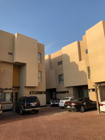 The Dragon Hotel & Resort主图