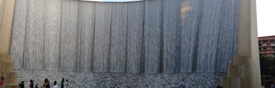 Gerald D. Hines Waterwall Park-休斯顿必去景点