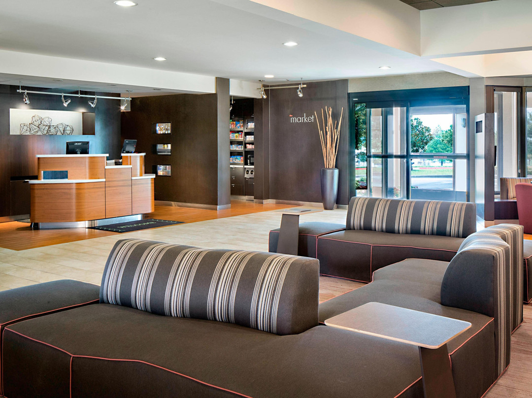 Courtyard by Marriott Dallas Arlington/Entertainment District