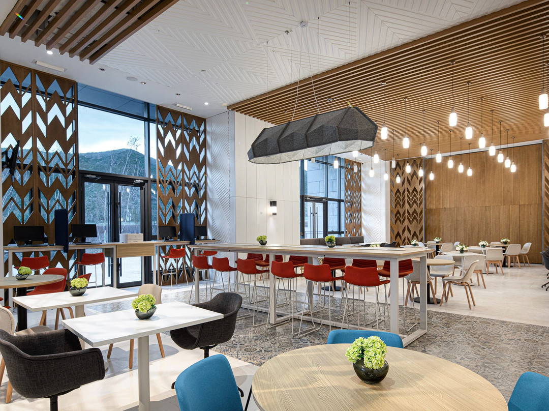 崇礼翠云山智选假日酒店主图