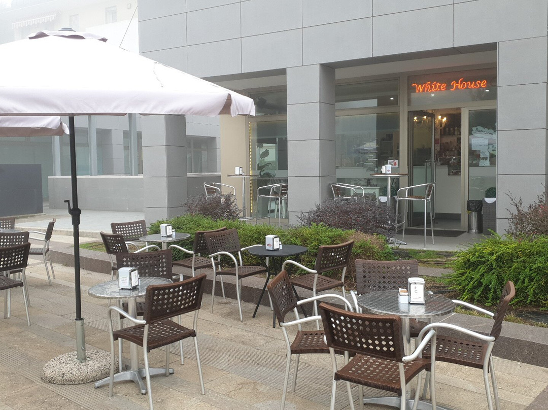 White House Caffè