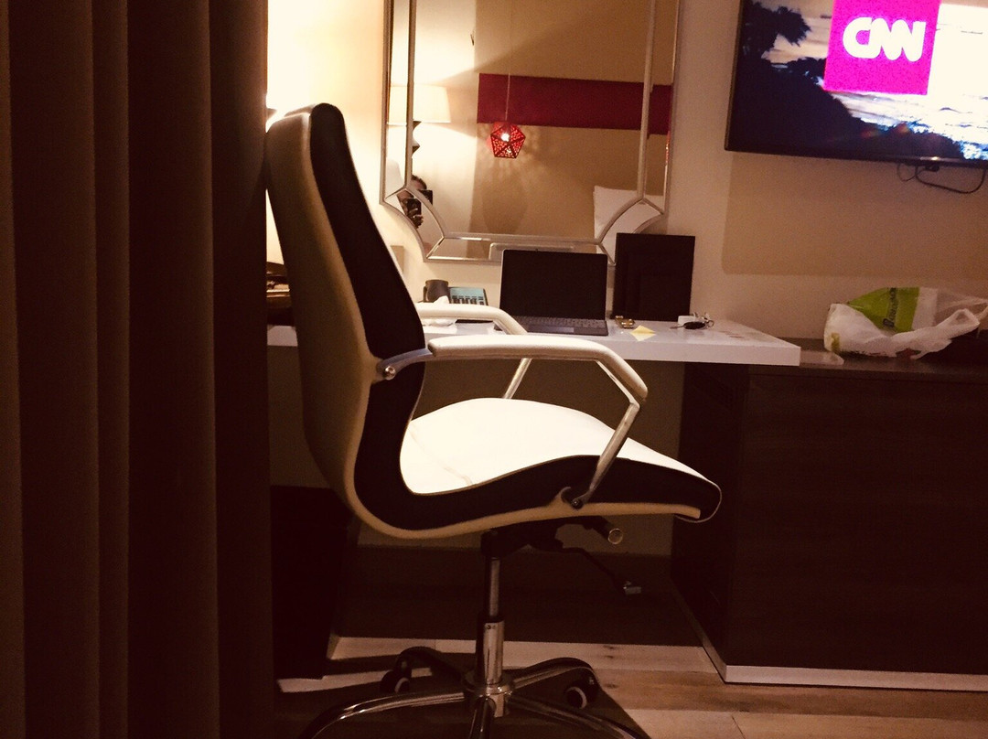 Carnelian By Glory Bower Hotel主图