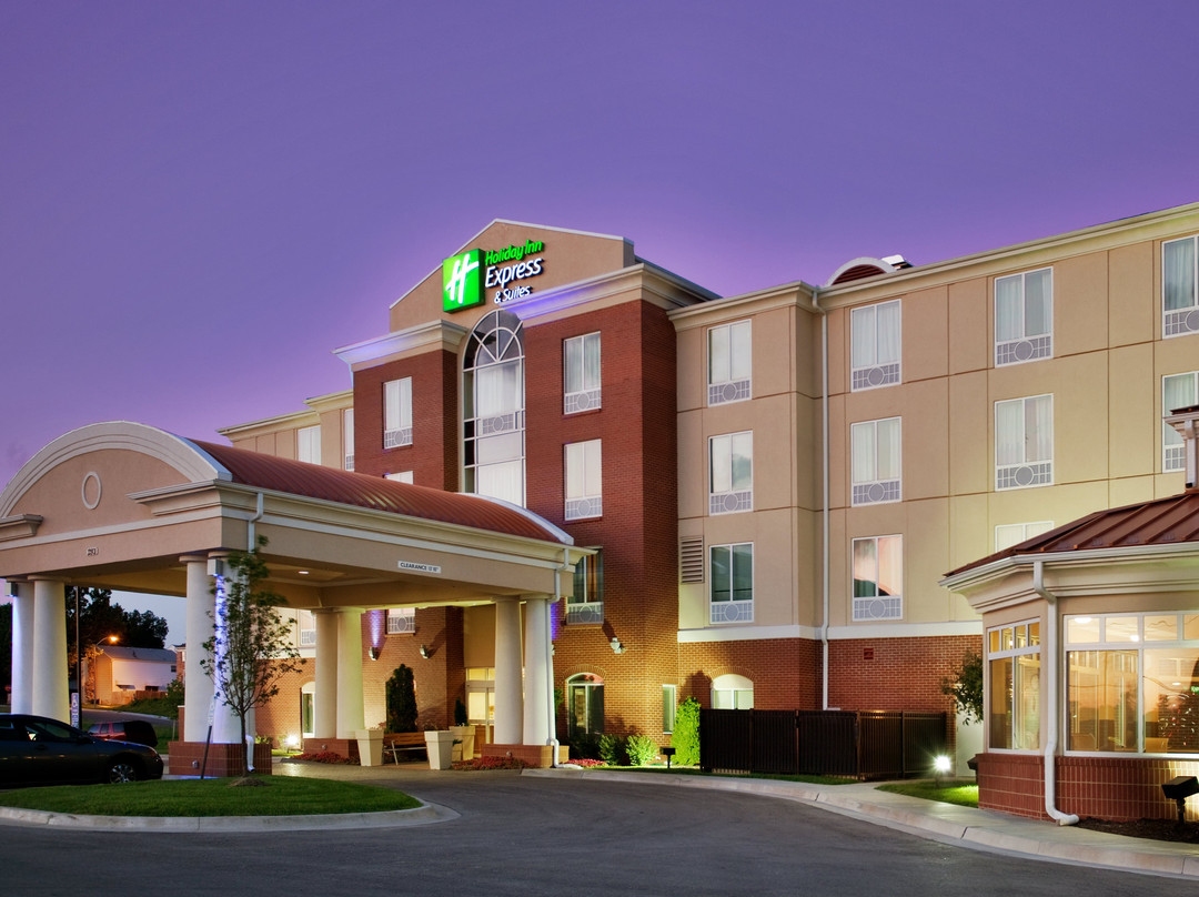 Holiday Inn Express & Suites Kansas City-grandview By IHG主图