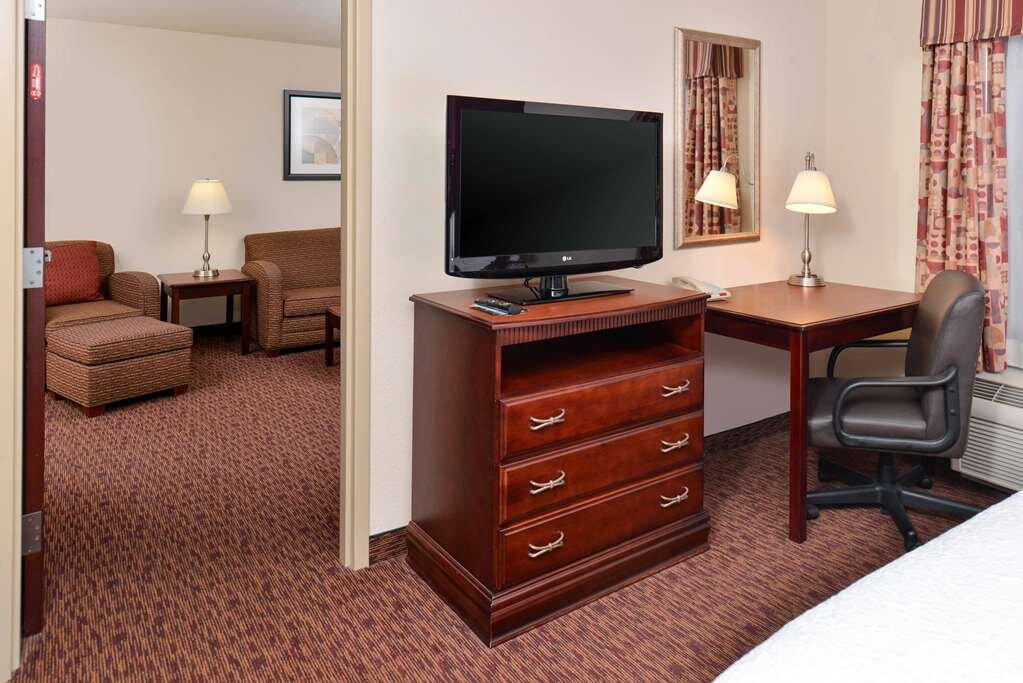 Hampton Inn & Suites Muncie主图