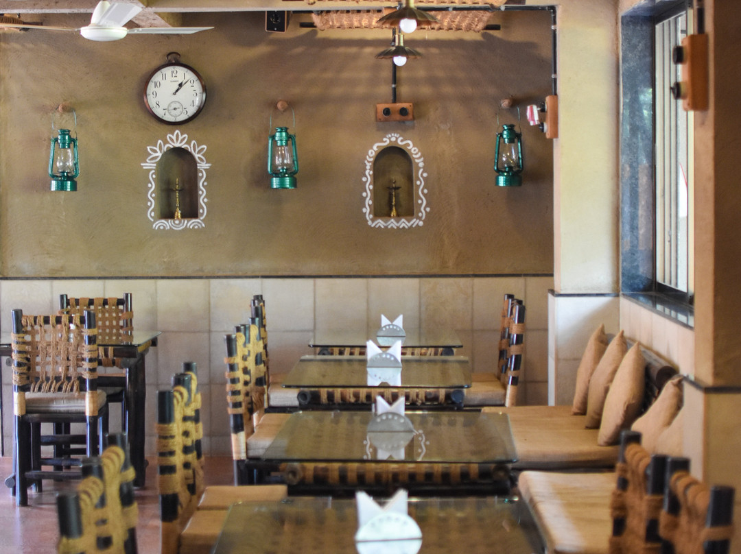 Hotel Abhishek主图