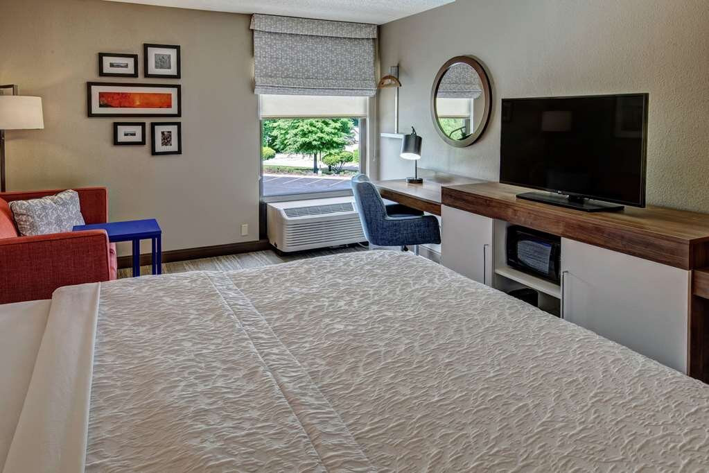 伊丽莎白城希尔顿恒庭酒店主图