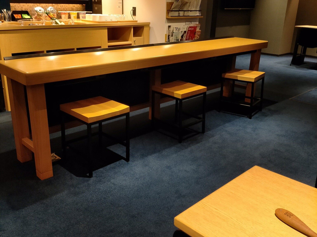 新正平酒店主图