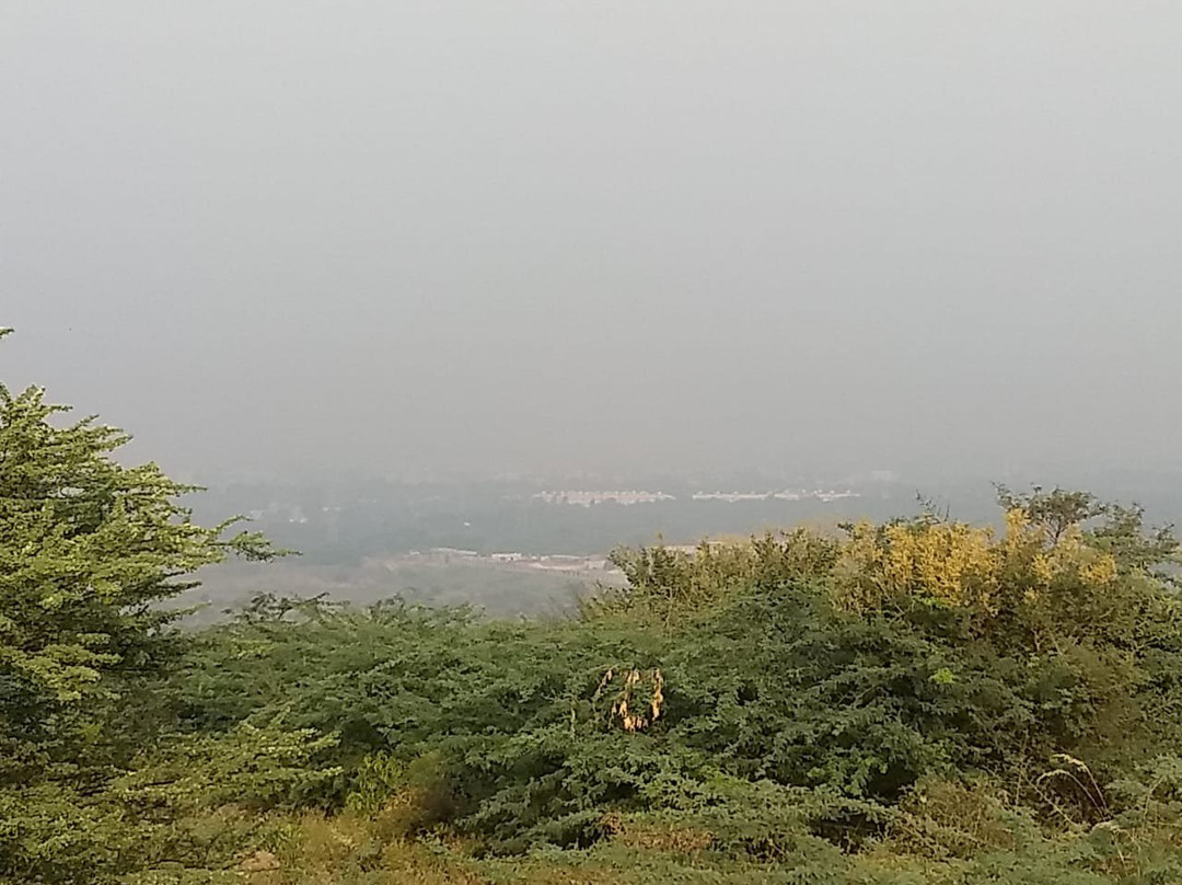 The Lost Lake景点图片