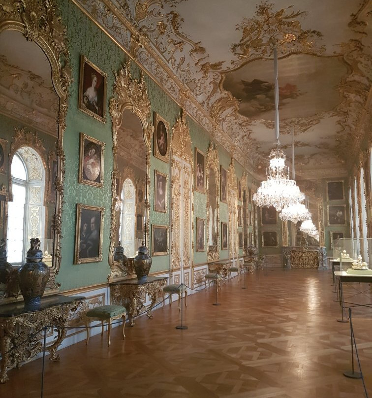 慕尼黑皇宫景点图片