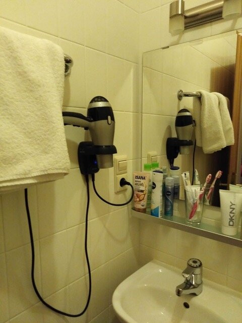 克朗餐厅酒店主图