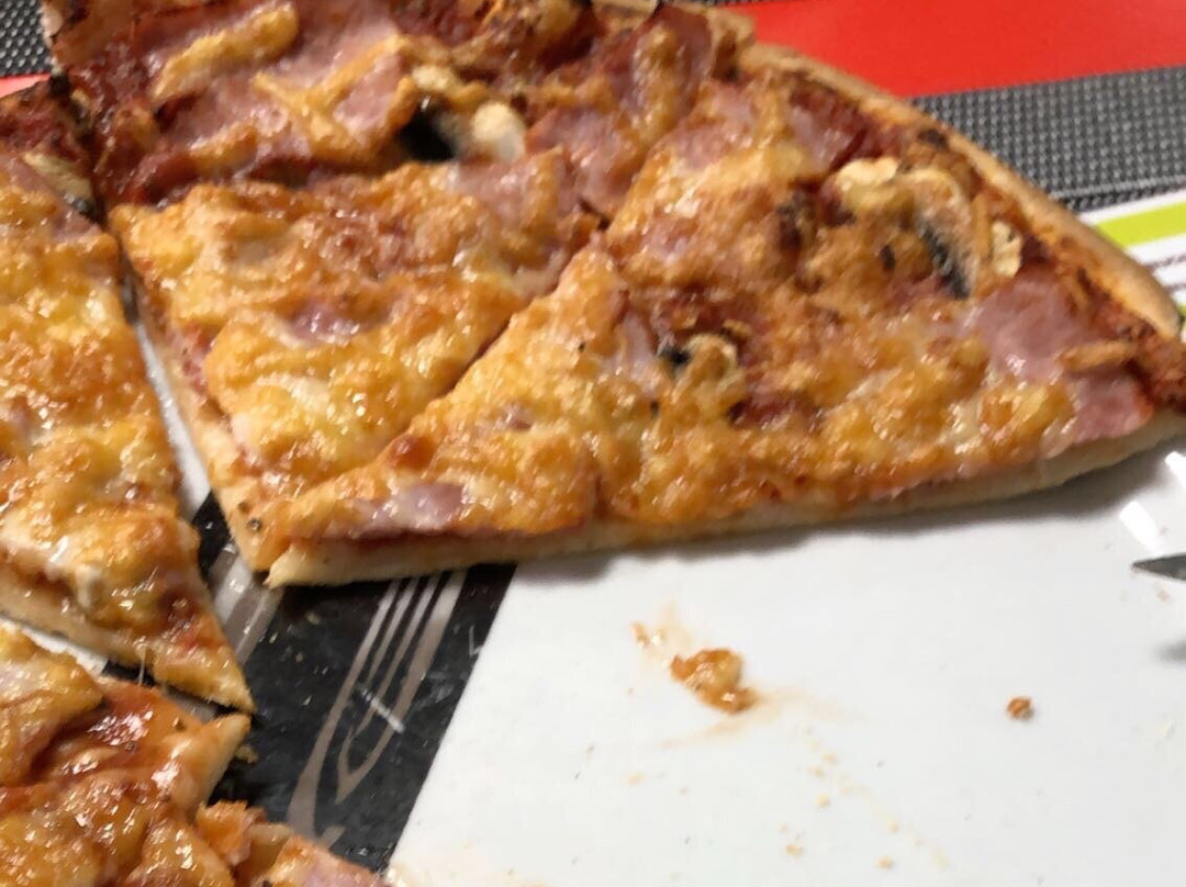 La Pizzeria