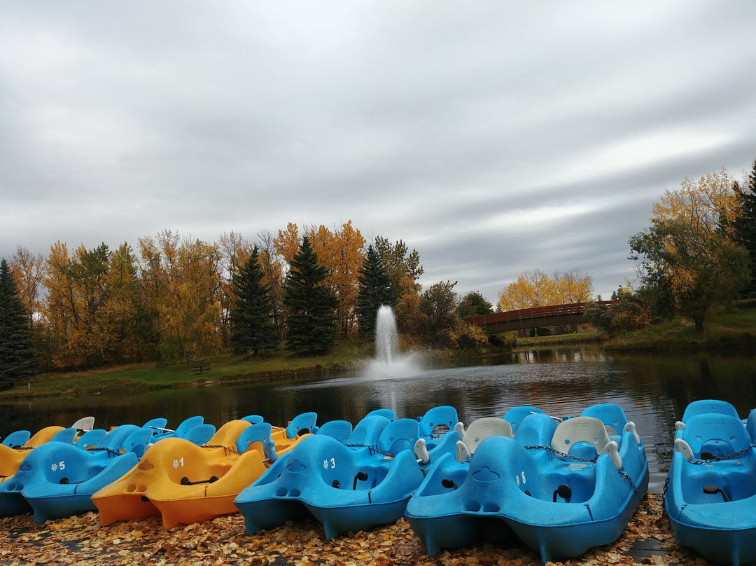 鲍尔池塘-红鹿市必去景点