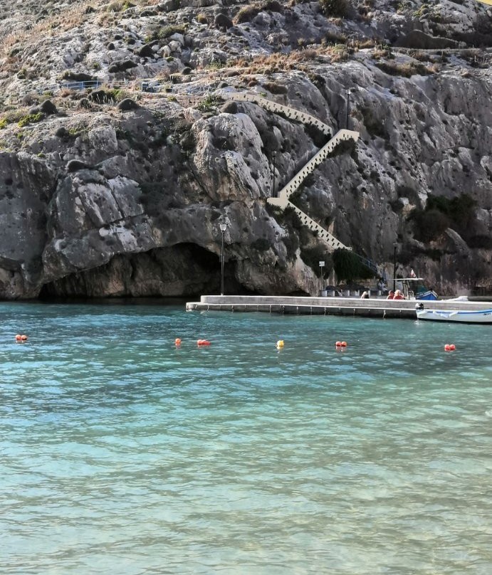 圣安德烈酒店主图