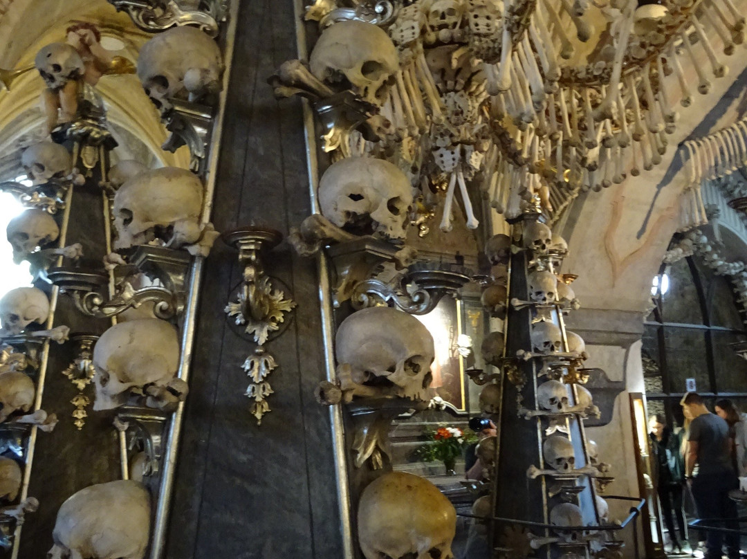Sedlec Ossuary-库特纳霍拉必去景点