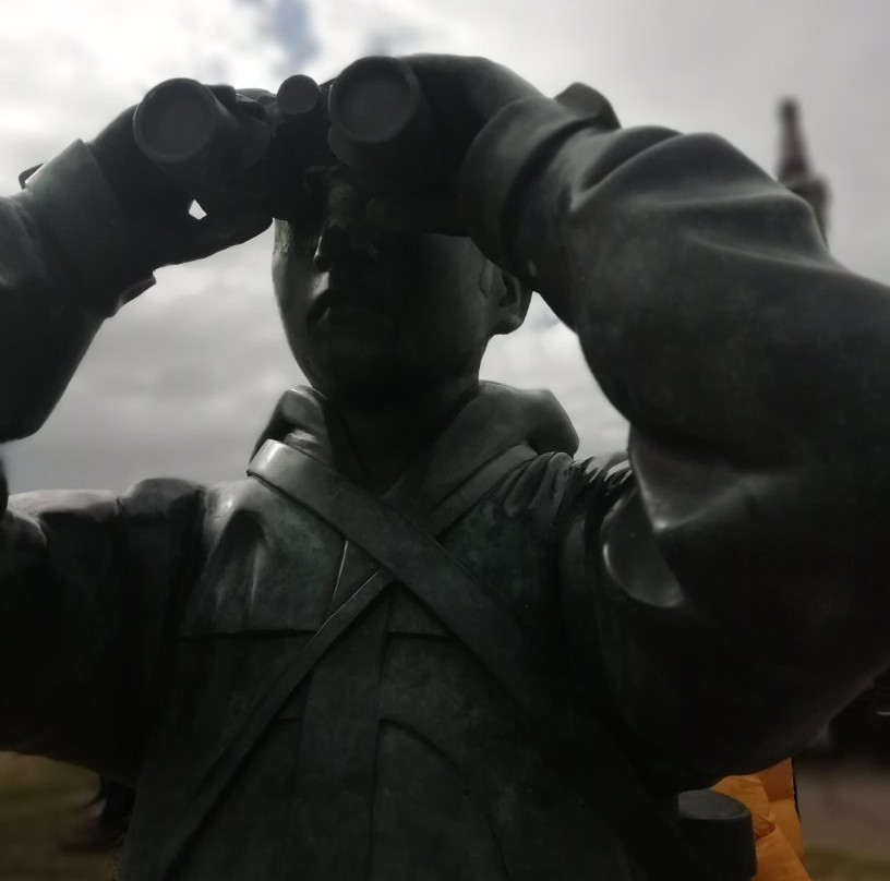 The Watcher Statue-北柏威克必去景点