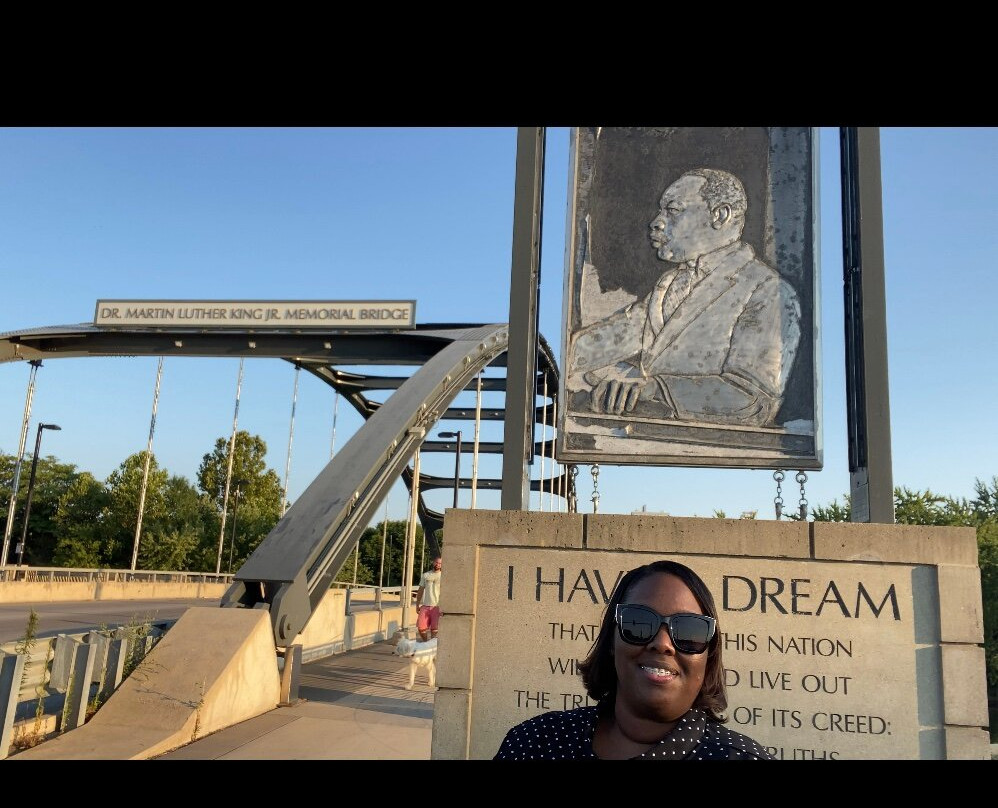 Dr. Martin Luther King Jr Memorial Bridge-韦恩堡必去景点