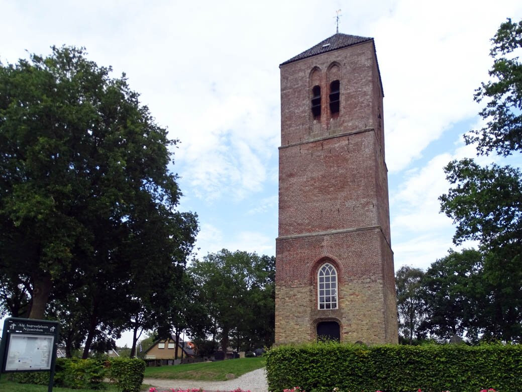 kerktoren Nijemirdum景点图片