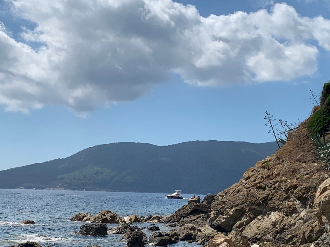 Spiaggia Reale-Porto Azzurro必去景点