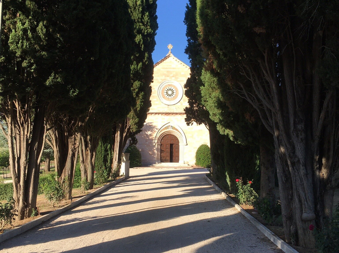 Chiesa Santa Maria delle Rose - Mostra d’Arte Sacra Contemporanea-阿西西必去景点