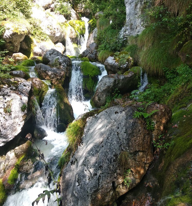 Cascate del Rio Bianco景点图片