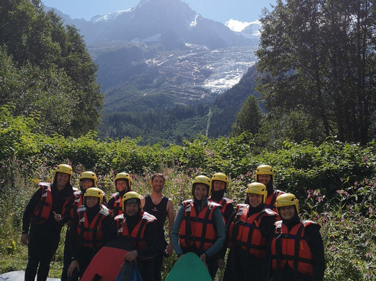 Yellowrafting-霞慕尼必去景点