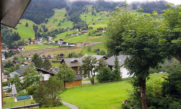 Aparthotel Tschanun主图