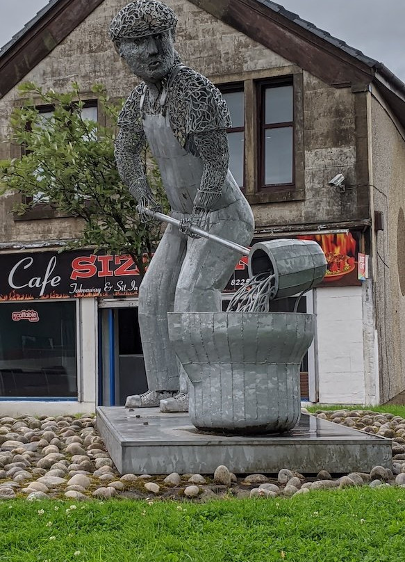 Shotts Metalworkers Statue景点图片