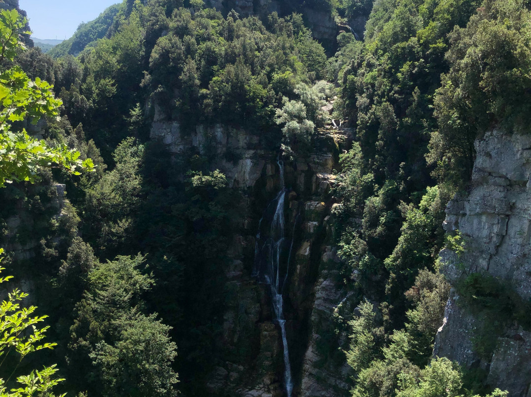 Rio Verde Waterfall景点图片