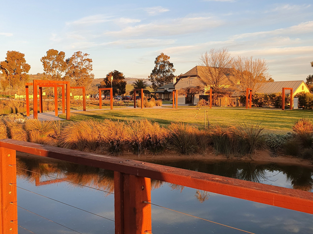 Pirathon Country Estate主图