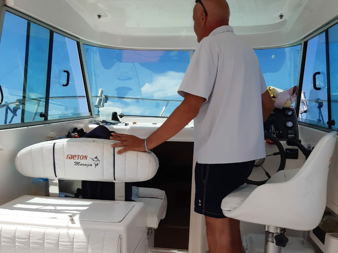 Cala Violina Boat Tour景点图片