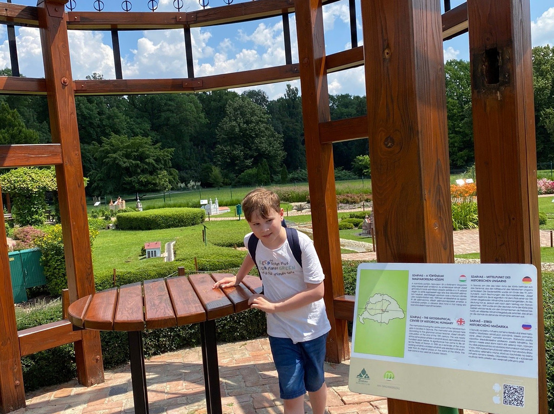 Szarvas Botanical Garden景点图片