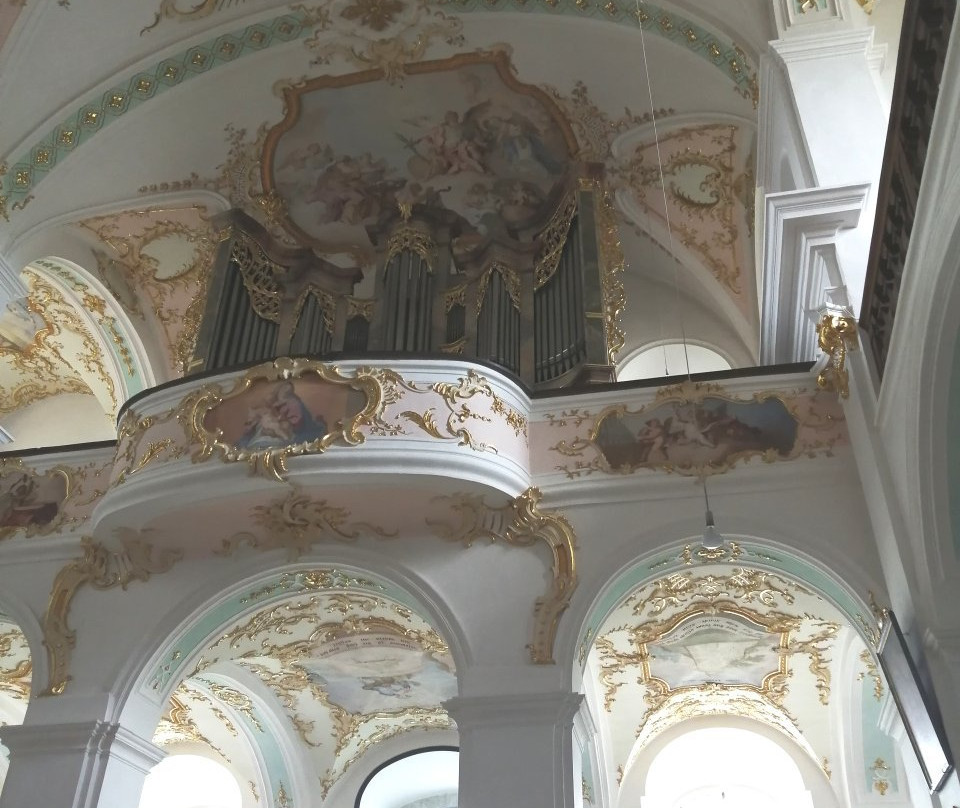Wallfahrtsbasilika Maria Brünnlein-Wemding必去景点