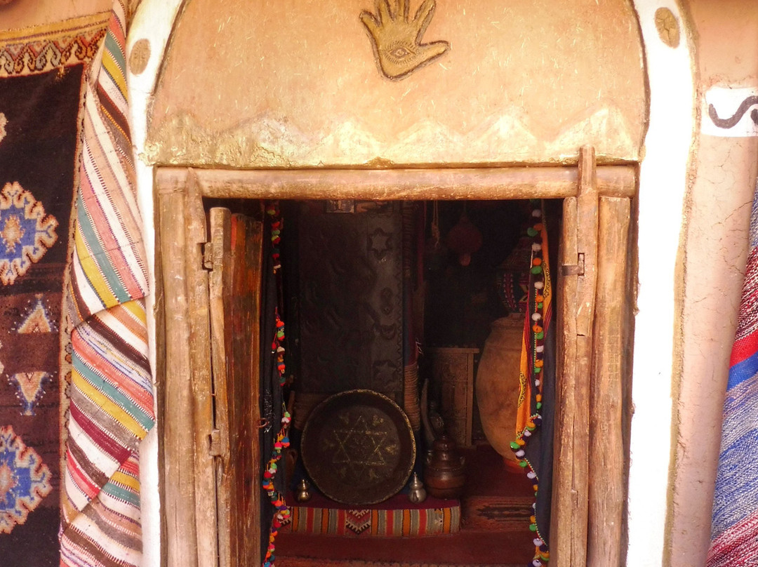 The Old Synagogue-瓦尔扎扎特必去景点