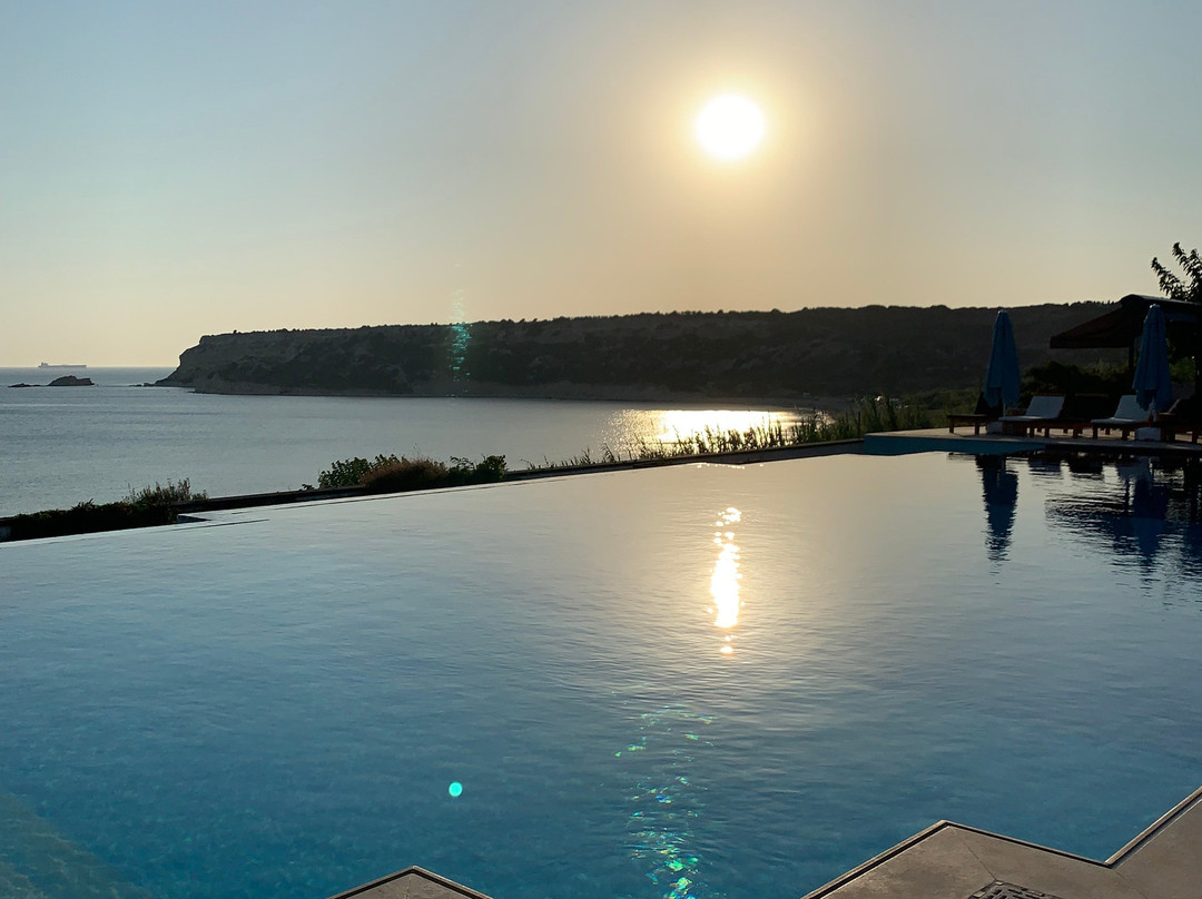 Bertiz Hotel, Restaurant And Beach主图