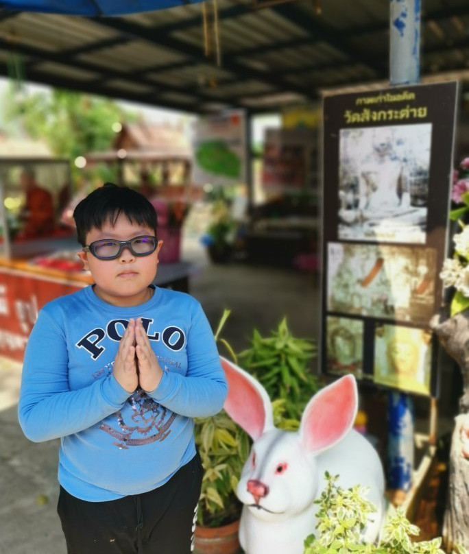 Sang Kra Tai Temple-红统必去景点