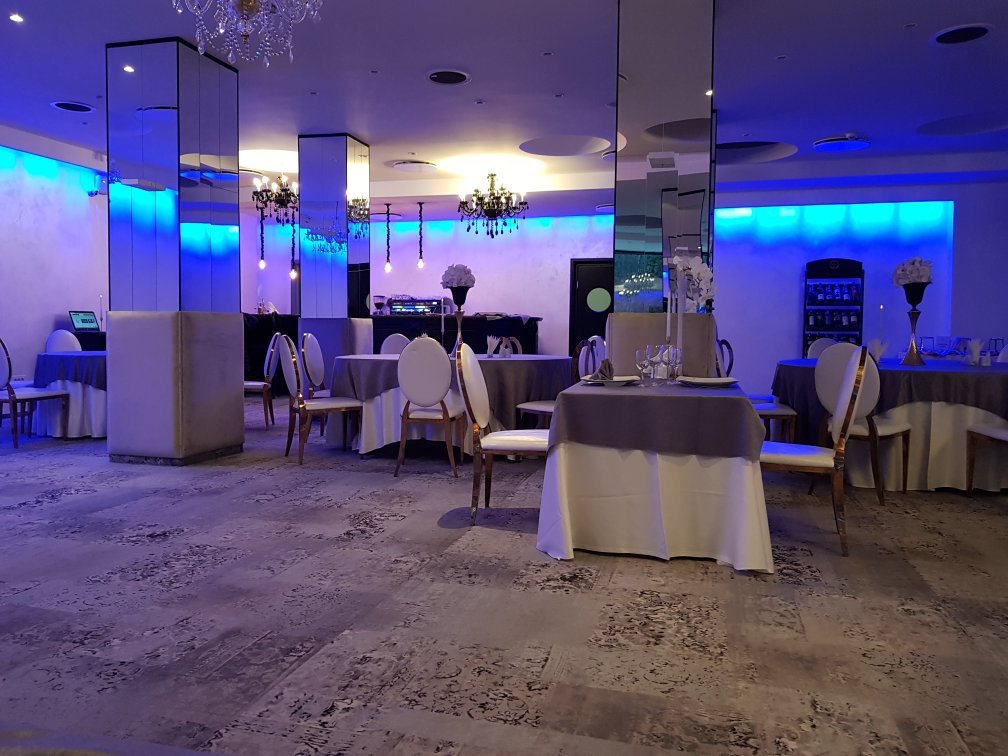 Hotel Dumbrava-官方
