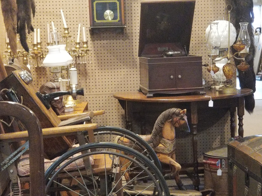 Riverside Antiques-Bedford必去景点