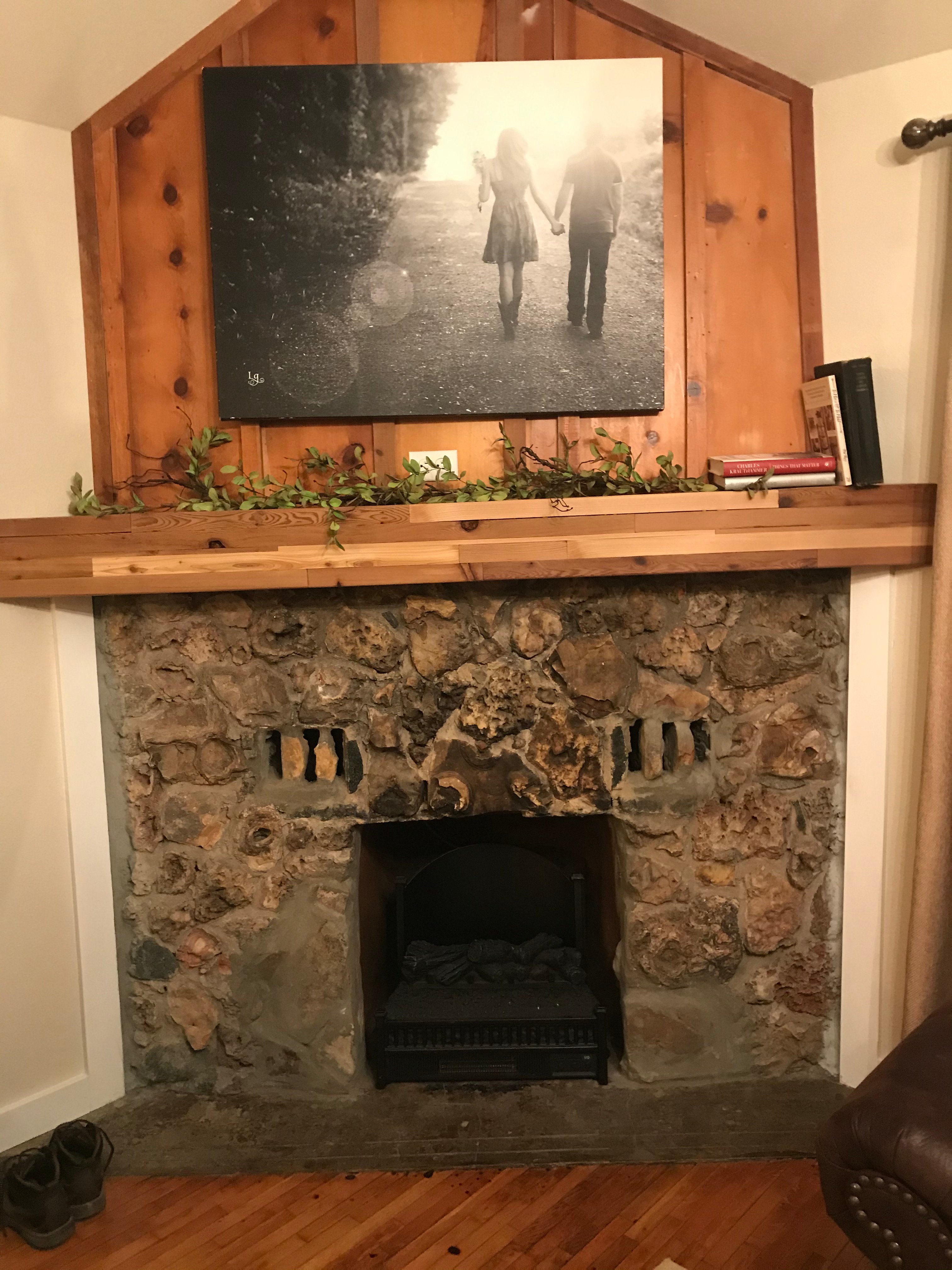 The Foxtrot Inn-官方