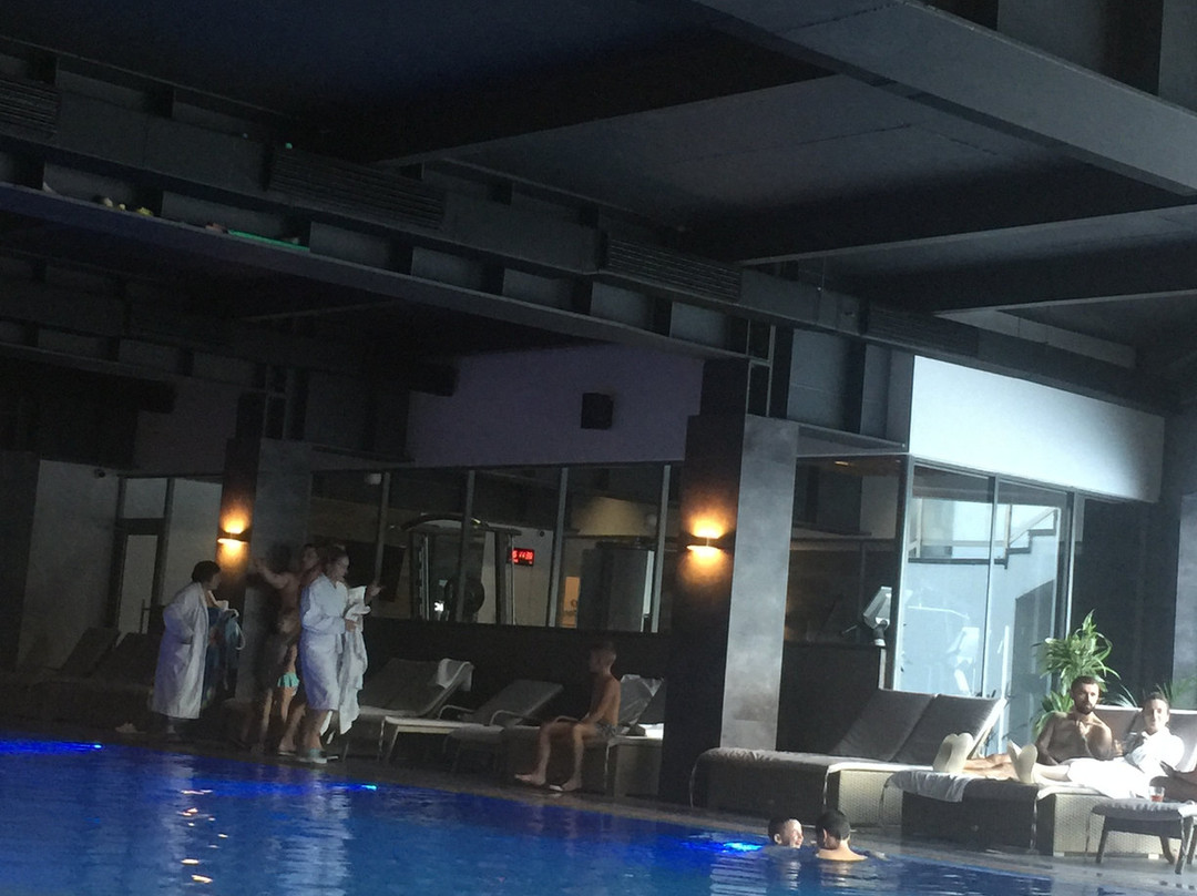 F&B Spa Resort主图